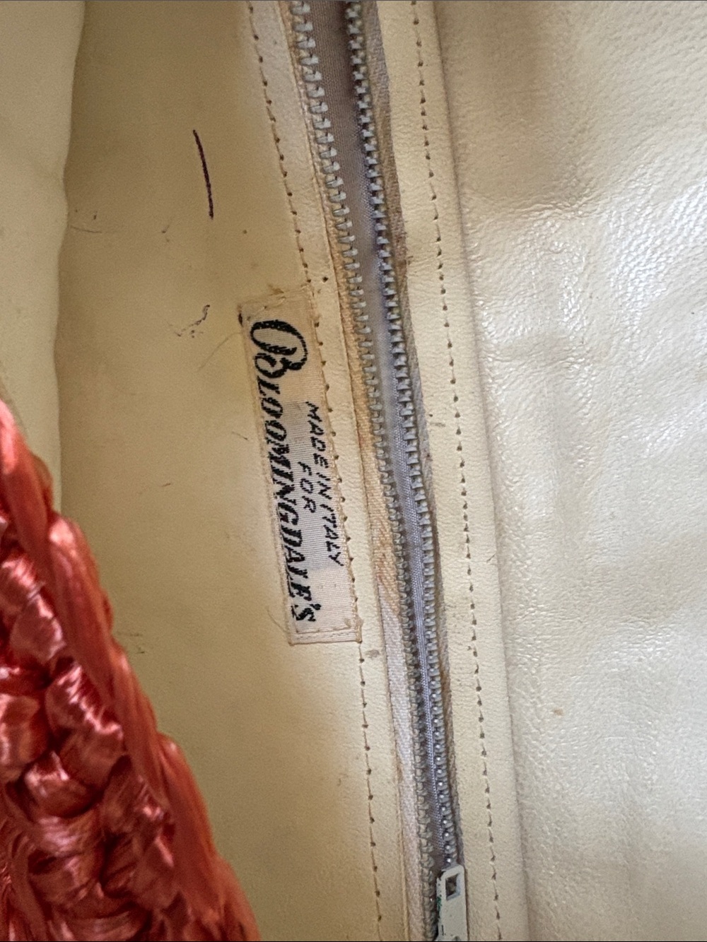Vintage Made in Italy for Bloomingdale's Woven Raffia Clutch - Coral. - Picture 3 of 8